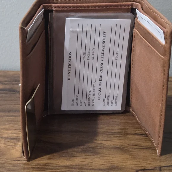 NFL Dallas Cowboys Leather Money Clip Set - Picture 4 of 4